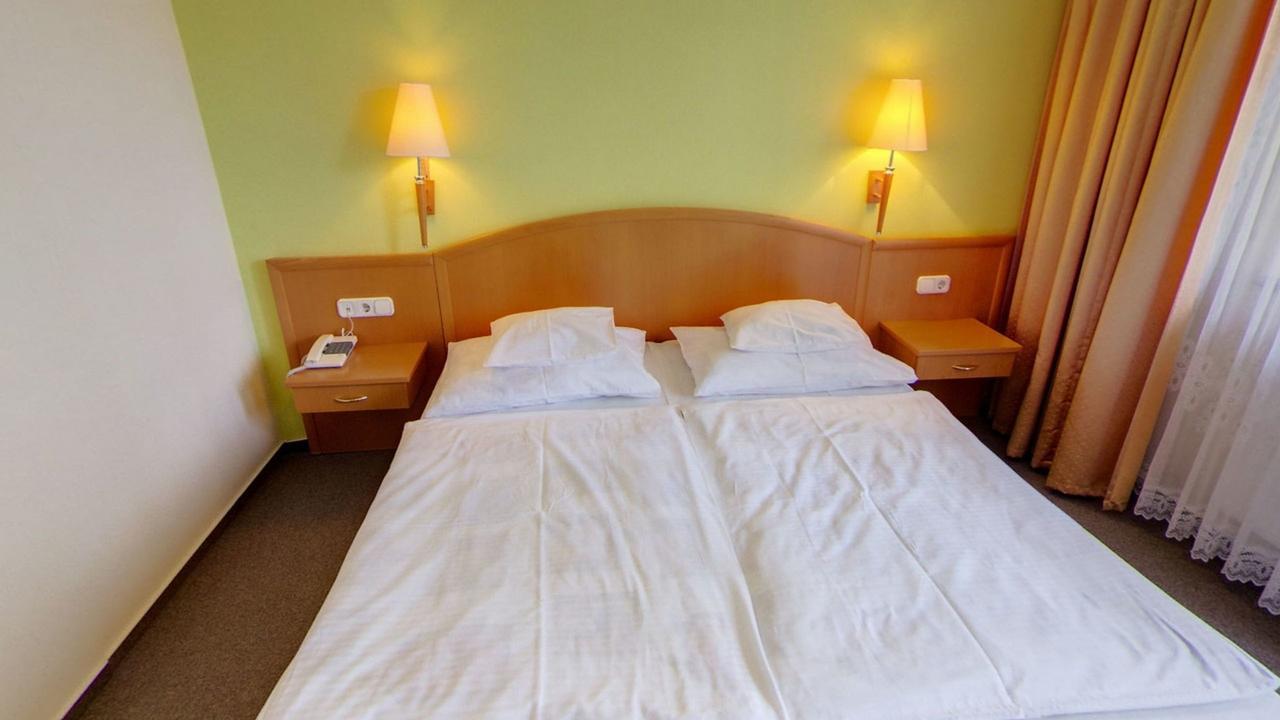 Bella Hotel 세게드 외부 사진