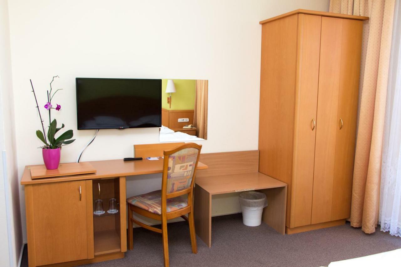 Bella Hotel 세게드 외부 사진