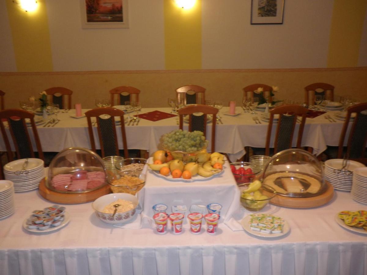 Bella Hotel 세게드 외부 사진